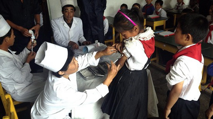 ສ.ເກົາຫຼີ ອະນຸມັດຜ່ານ ບ້ວງເງິນອຸປະຖຳ 6 ລ້ານ USD ໃຫ້ແກ່ ສປປ.ເກົາຫຼີ